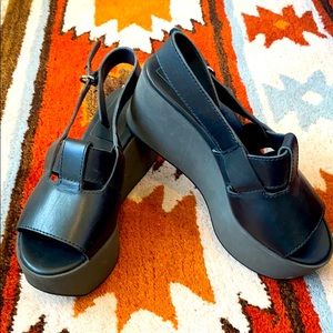 Jil Sander Navy Platform T-Strap Leather Sandals